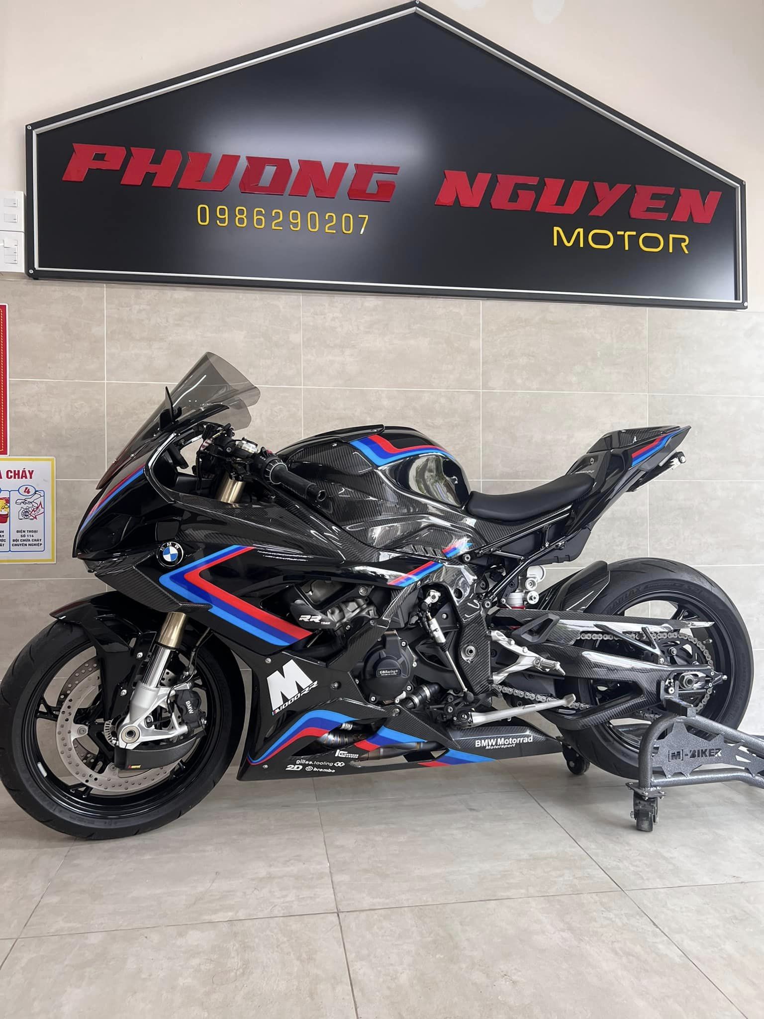 Xe BMW S1000RR bssg odo 6k4 đăng ký 2/2022.