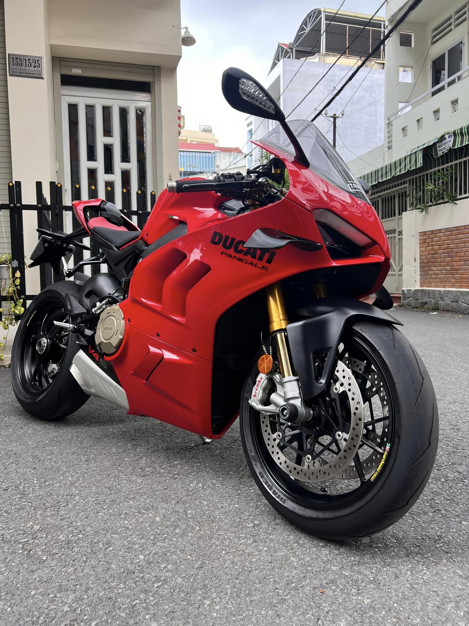 Ducati Panigale V4S 2023